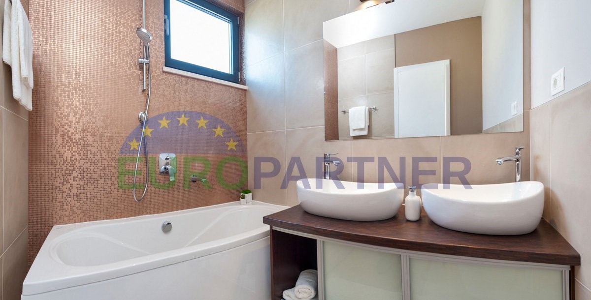 House For sale - SPLITSKO-DALMATINSKA  ČIOVO 
