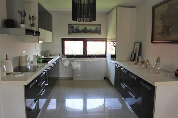 Haus zu verkaufen 399 m² – Donja Dubrava
