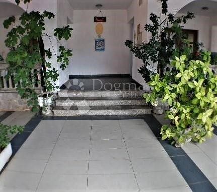 House for sale 860 m² – Malinska