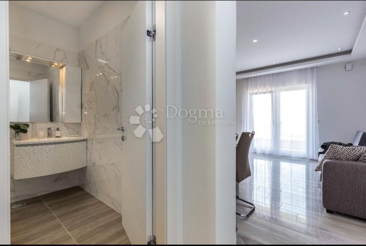 Apartmán K pronájmu - Primorsko-goranska Kostrena - foto 5/7