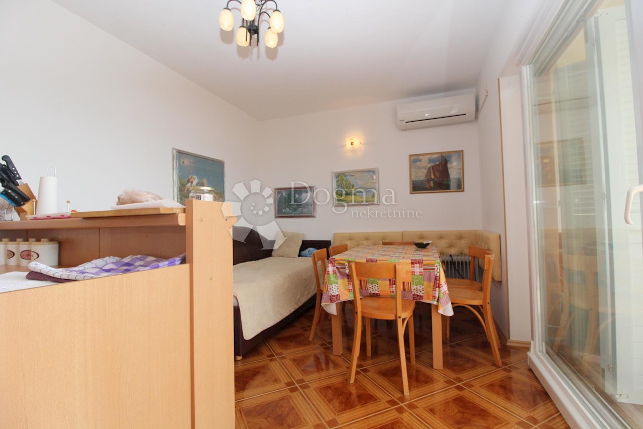 Kuća Na prodaju - PRIMORSKO-GORANSKA  NOVI VINODOLSKI 