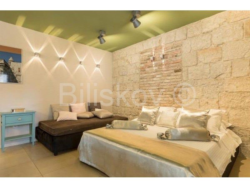 Flat For rent - SPLITSKO-DALMATINSKA  SPLIT 