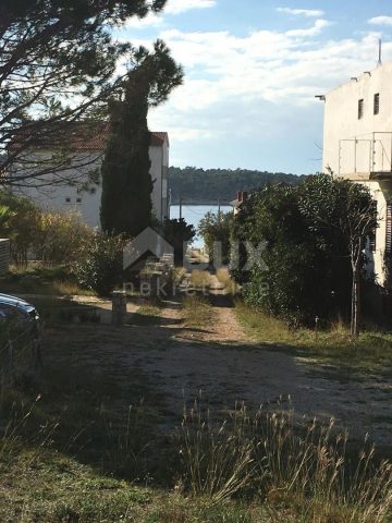 Pozemek na prodej 1125 m² – Barbat Na Rabu