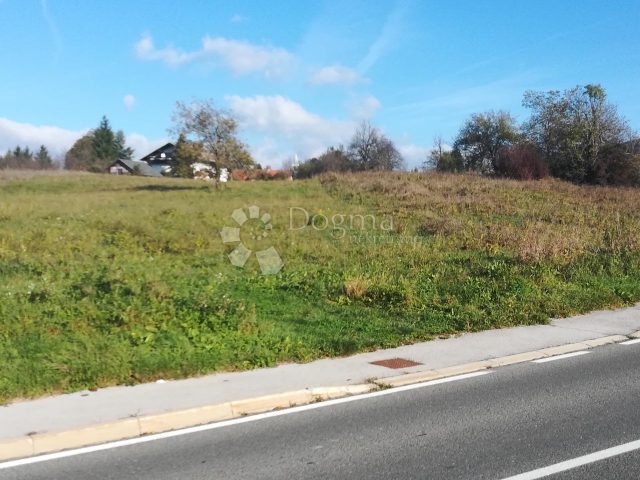 Zemljište na prodaju 3085 m² – Vrbovsko