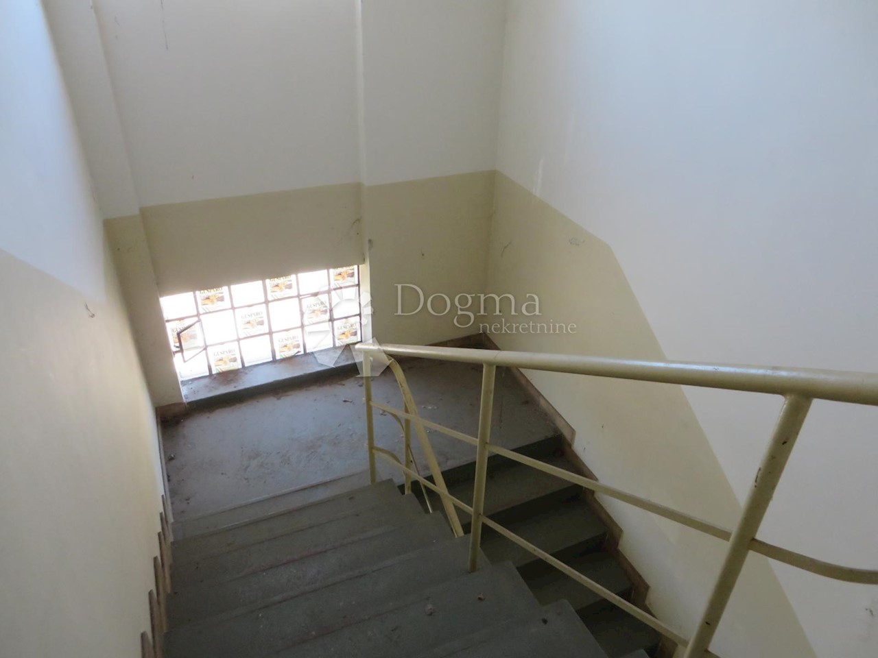 Business premises For sale - PRIMORSKO-GORANSKA  RIJEKA 