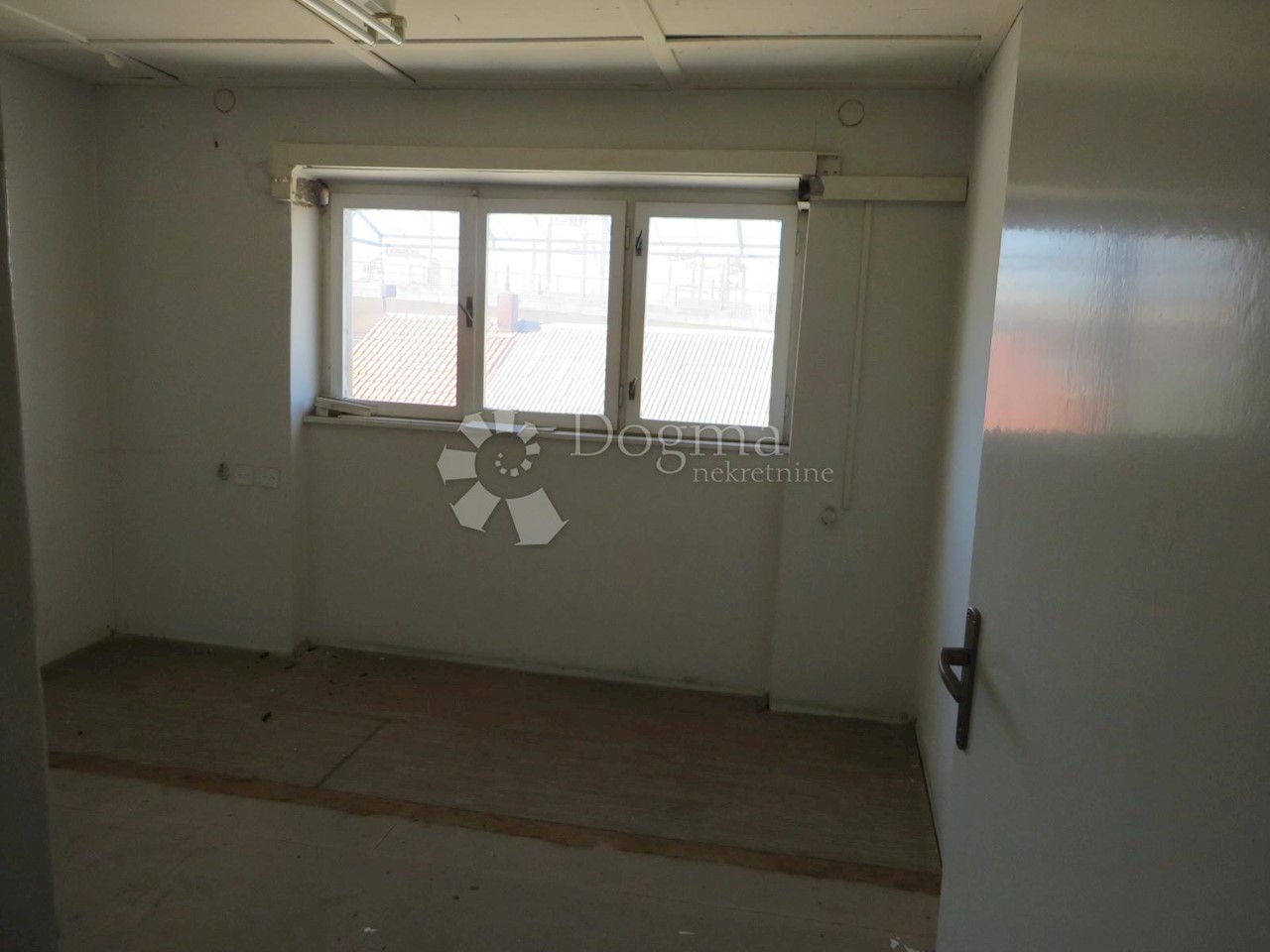 Business premises For sale - PRIMORSKO-GORANSKA  RIJEKA 