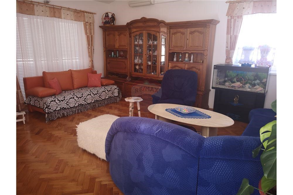 House For sale - LIČKO-SENJSKA  NOVALJA 