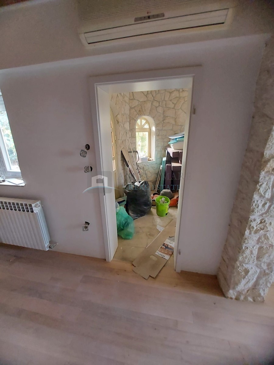 Apartma Naprodaj - ŠIBENSKO-KNINSKA  Vodice