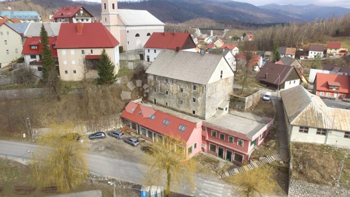 House for sale 1510 m² – Fužine