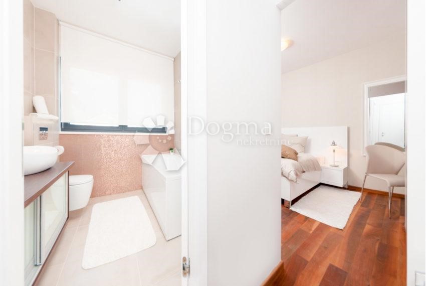 Casa In vendita - SPLITSKO-DALMATINSKA  ČIOVO 