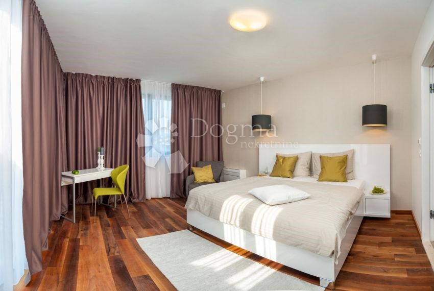 Casa In vendita - SPLITSKO-DALMATINSKA  ČIOVO 
