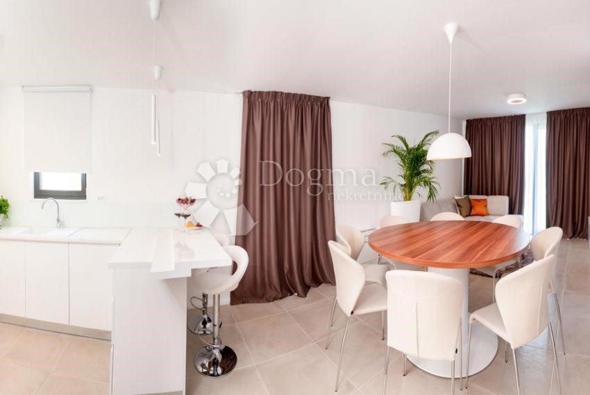 Casa In vendita - SPLITSKO-DALMATINSKA  ČIOVO 