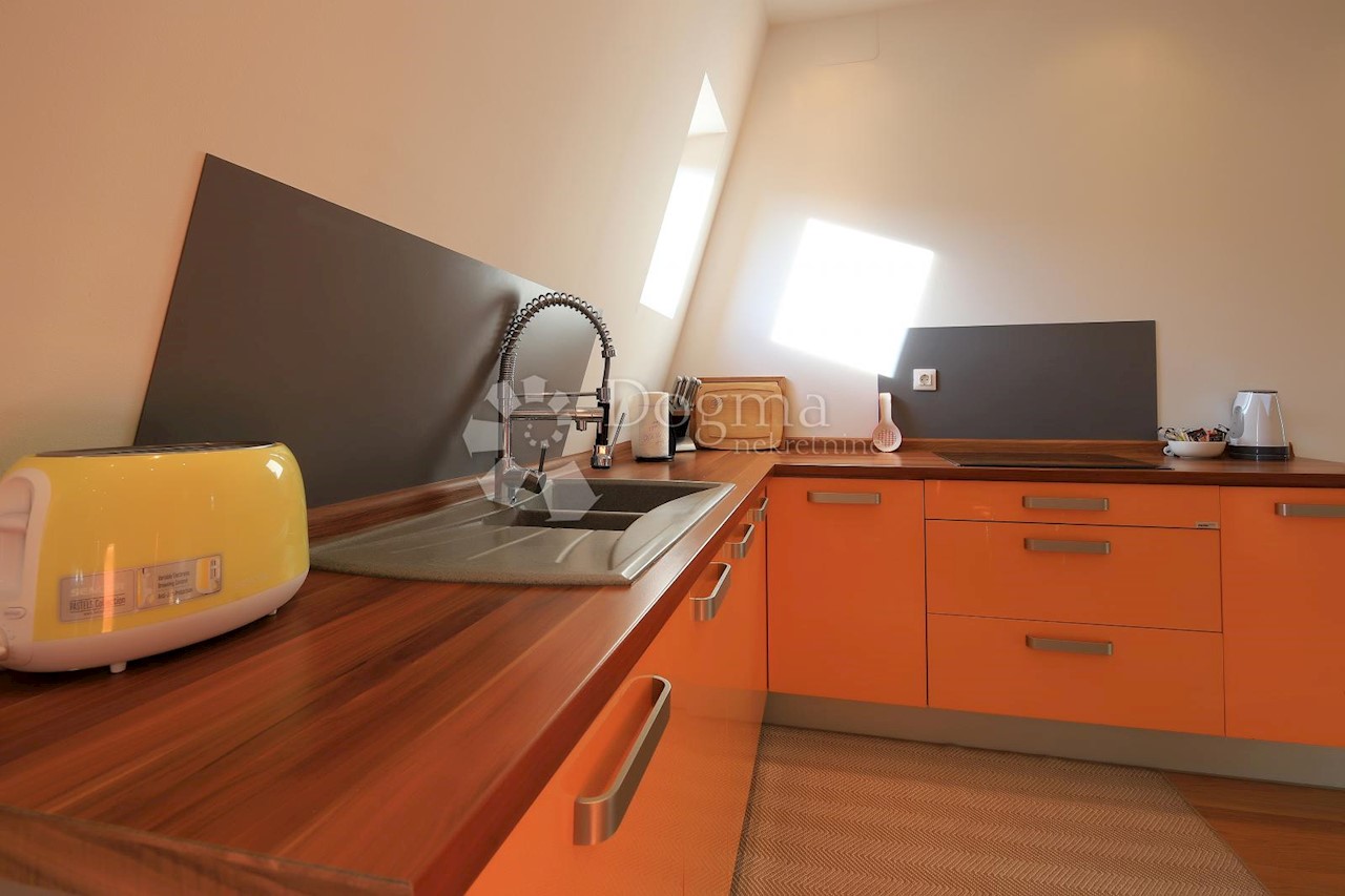Apartma Za najem - PRIMORSKO-GORANSKA  OPATIJA 