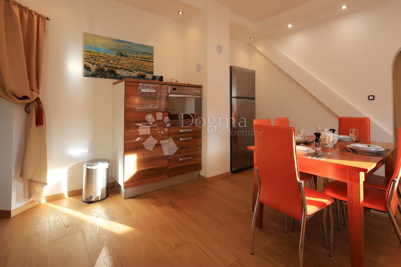 Apartma Za najem - PRIMORSKO-GORANSKA  OPATIJA 