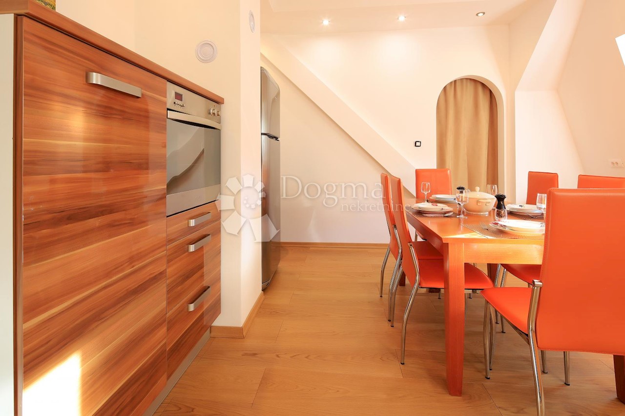 Apartma Za najem - PRIMORSKO-GORANSKA  OPATIJA 