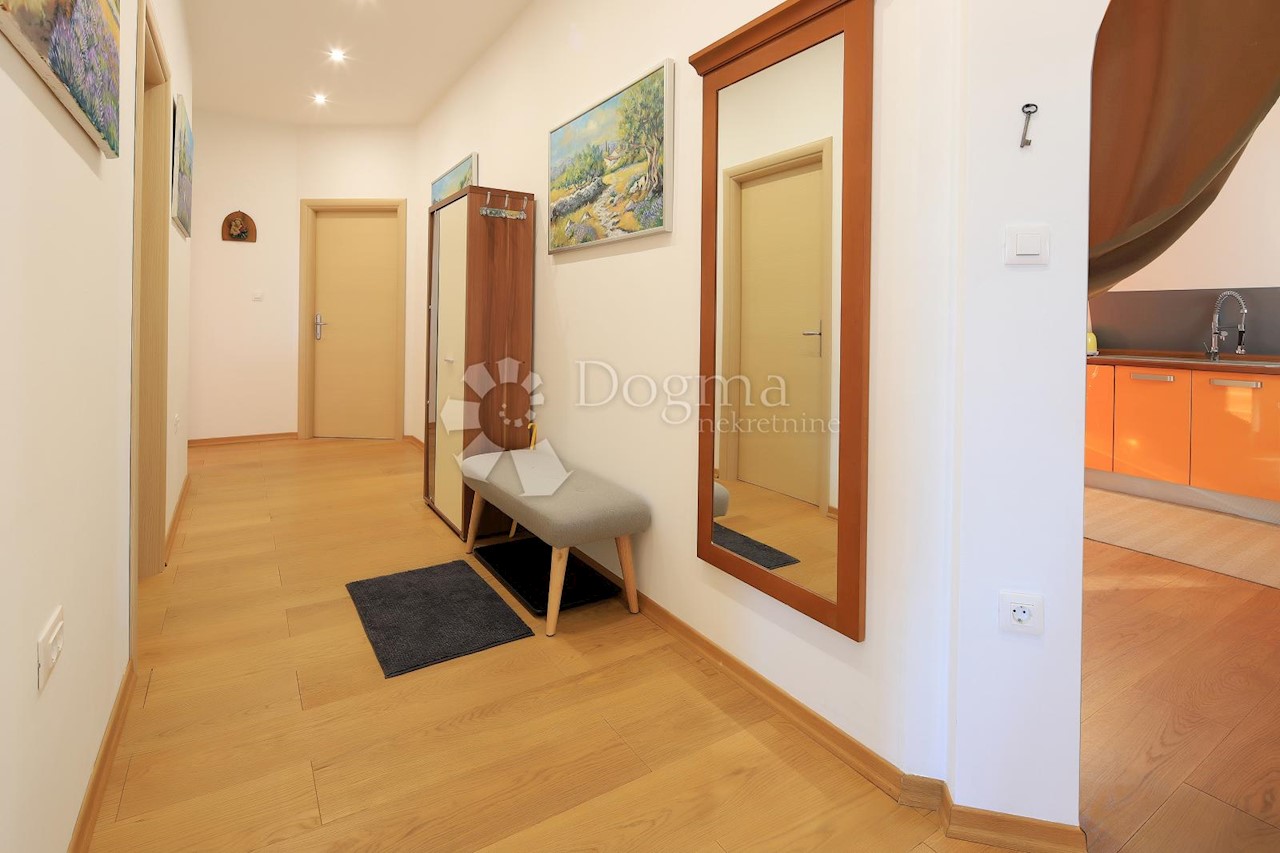 Apartma Za najem - PRIMORSKO-GORANSKA  OPATIJA 