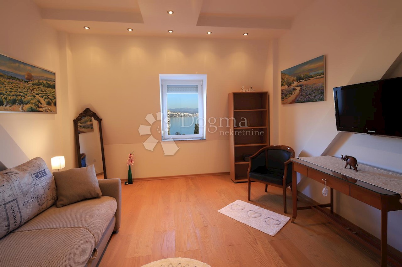 Apartma Za najem - PRIMORSKO-GORANSKA  OPATIJA 