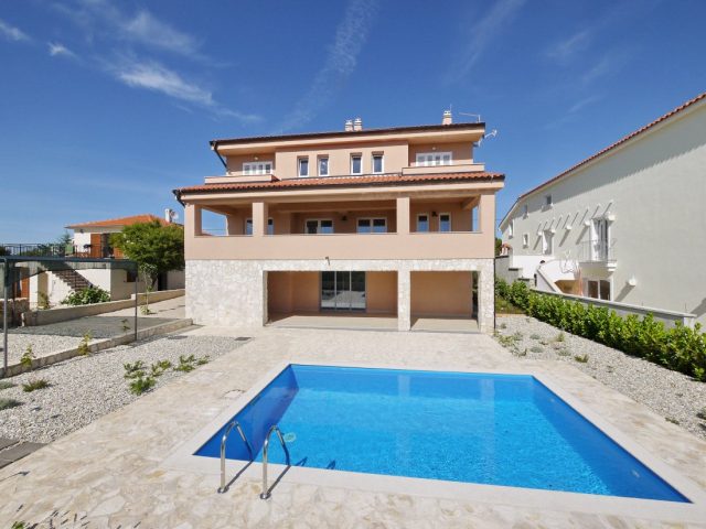 Casa in vendita 370 m² – Krk