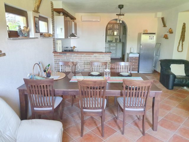 Appartement à louer 60 m² – Glavani