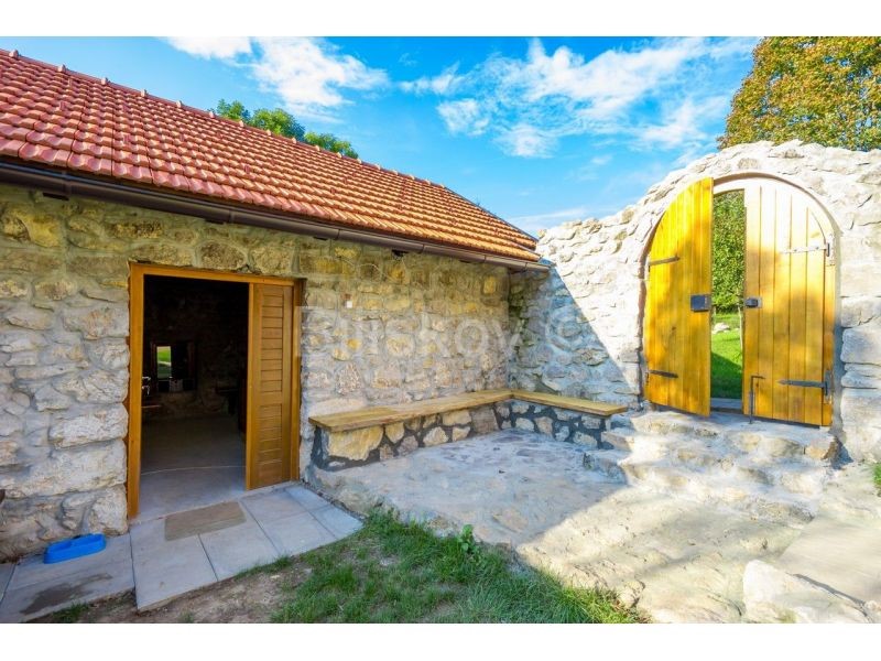 House For sale - KARLOVAČKA  PLAŠKI 
