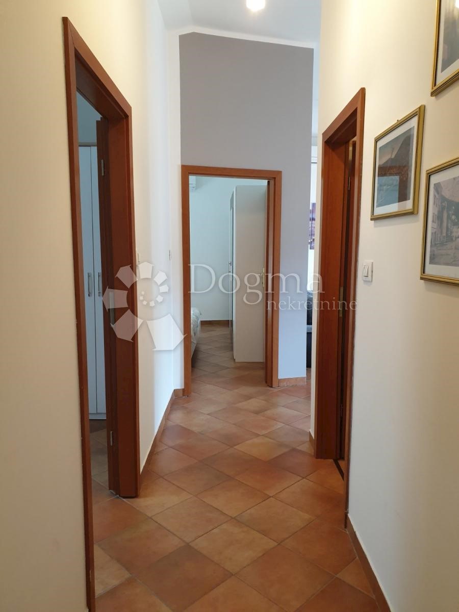 Flat For sale - PRIMORSKO-GORANSKA  BAKAR 