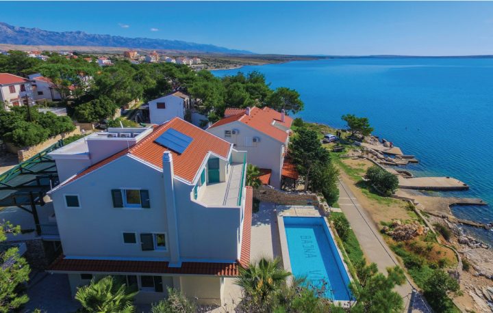 House for sale 500 m² – Košljun