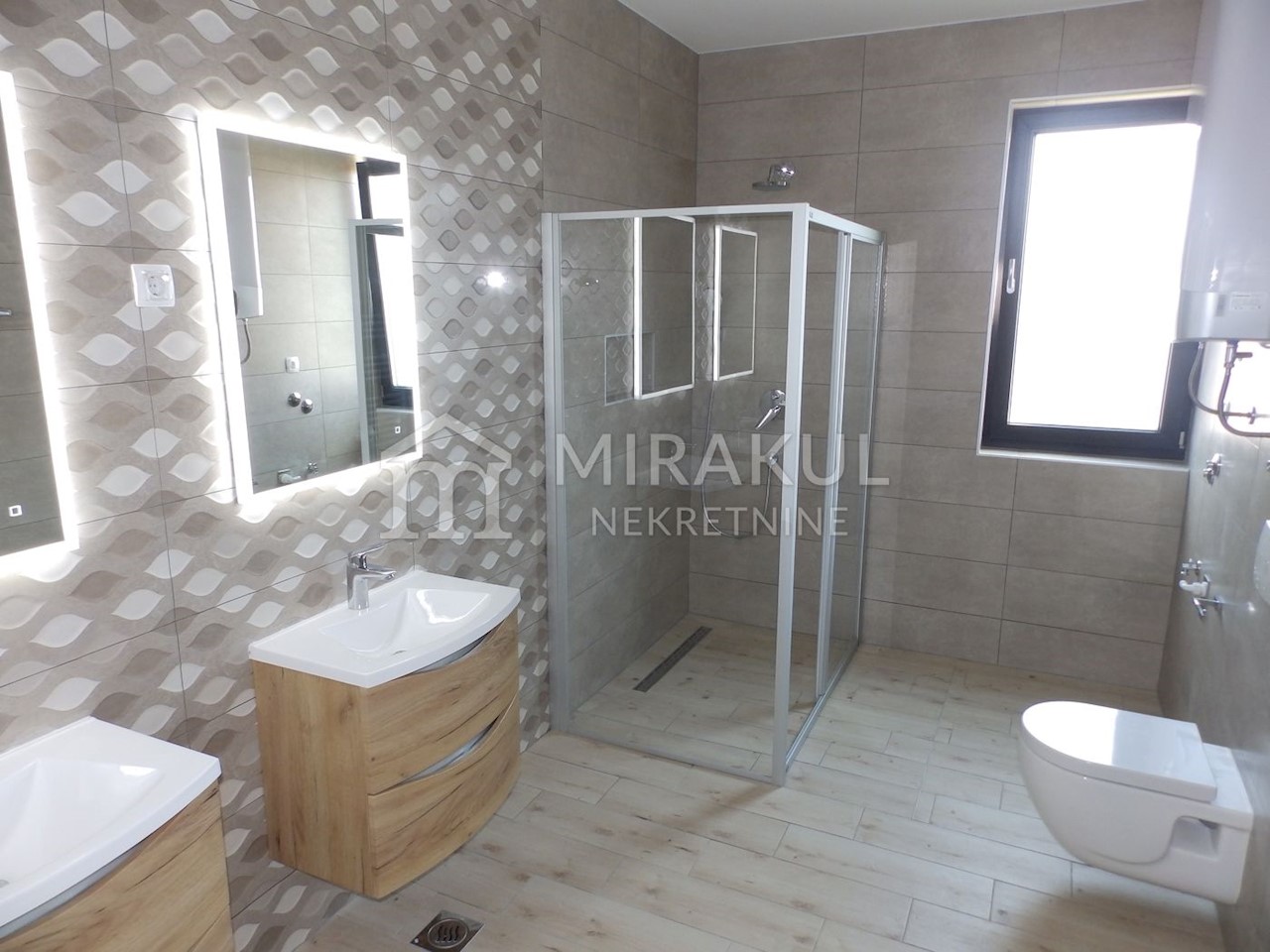 Flat For sale - ŠIBENSKO-KNINSKA  VODICE 
