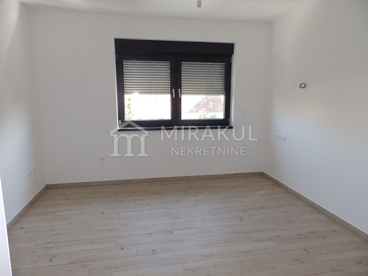 Flat For sale - ŠIBENSKO-KNINSKA  VODICE 