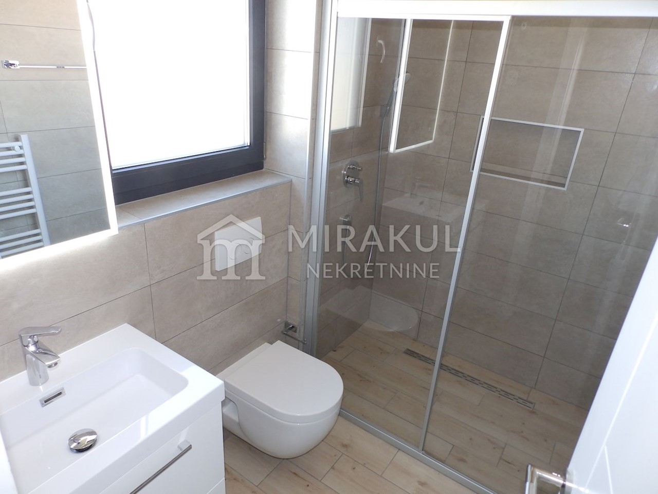Flat For sale - ŠIBENSKO-KNINSKA  VODICE 