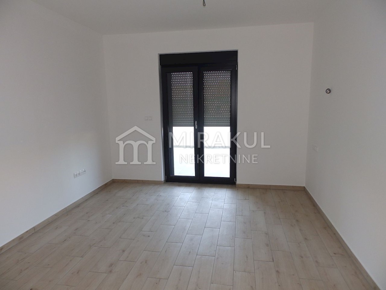 Flat For sale - ŠIBENSKO-KNINSKA  VODICE 