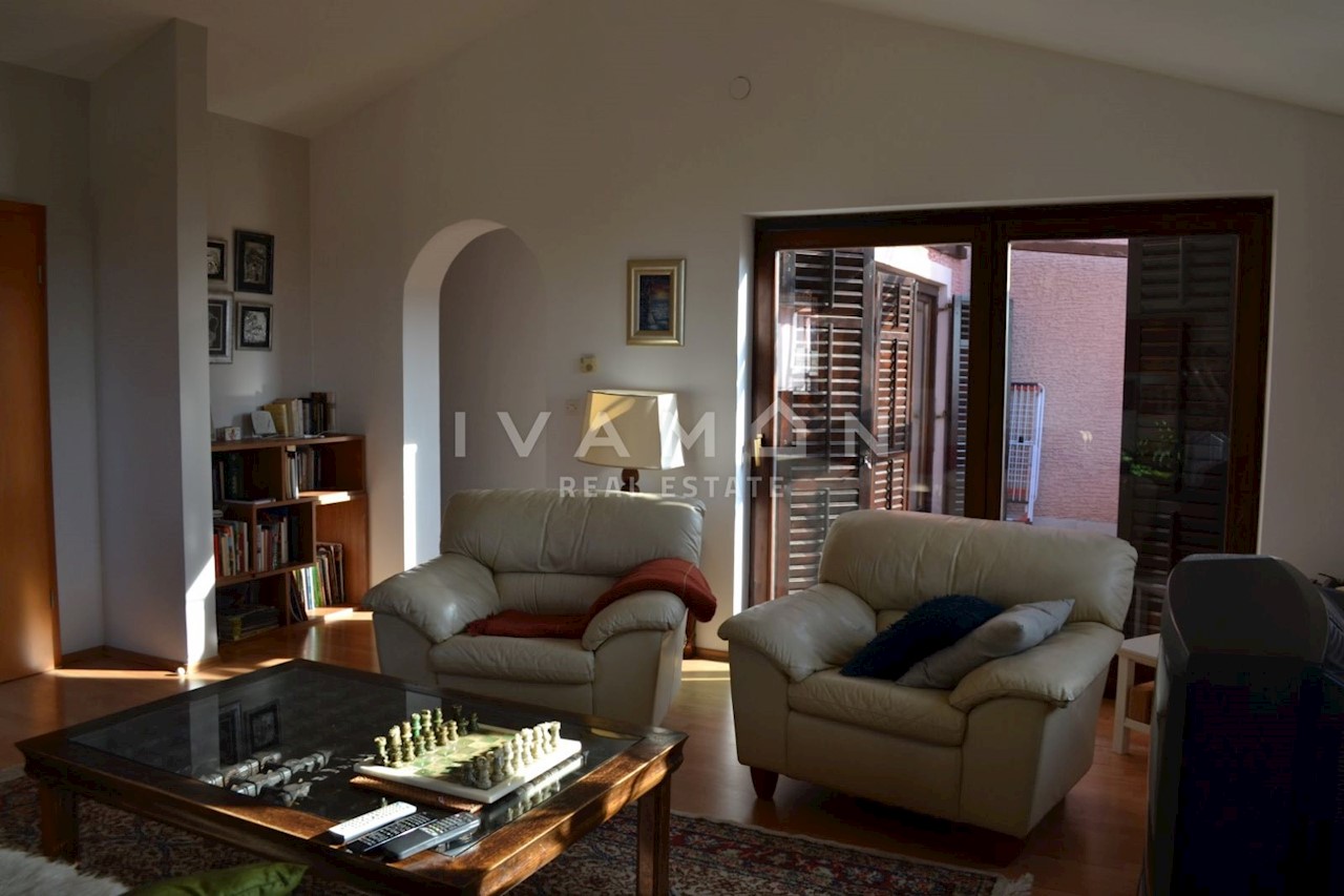 Haus Zu verkaufen - ISTARSKA  POREČ 