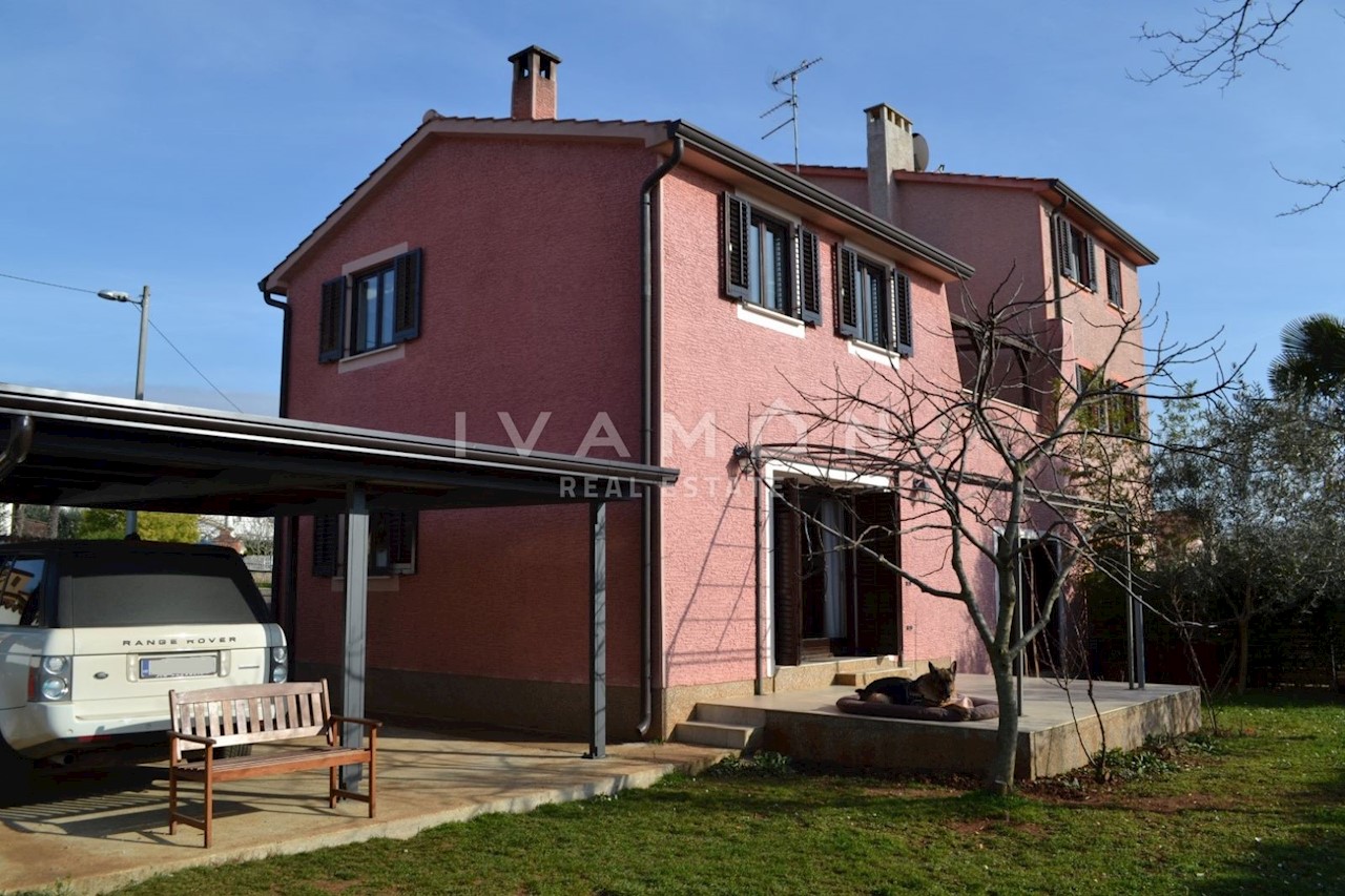 Haus Zu verkaufen - ISTARSKA  POREČ 