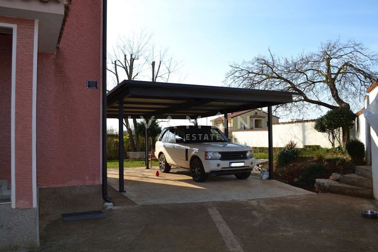 Haus Zu verkaufen - ISTARSKA  POREČ 