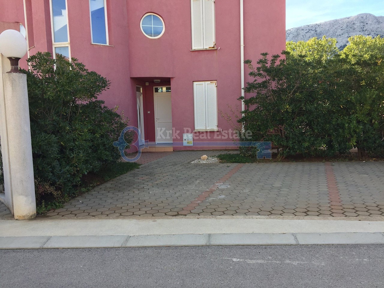 Apartment Zu verkaufen - PRIMORSKO-GORANSKA  KRK 