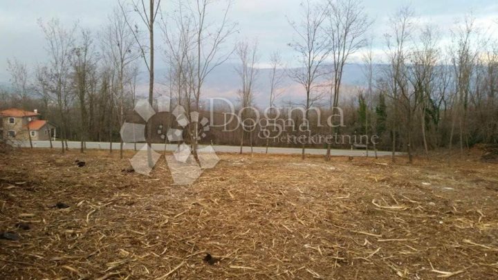 Pozemek na prodej 1899 m² – Kršan