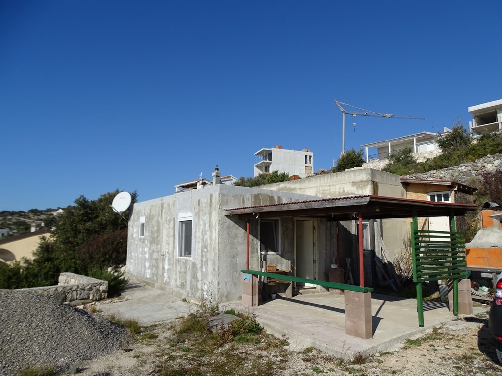 Haus Zu verkaufen - ŠIBENSKO-KNINSKA  ROGOZNICA 