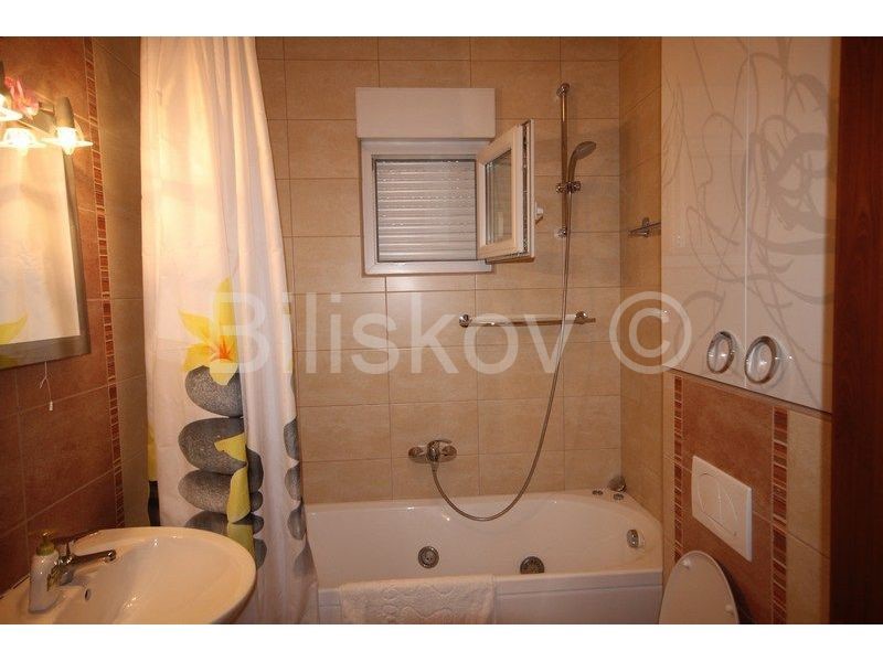 Appartement À louer - SPLITSKO-DALMATINSKA  SPLIT 