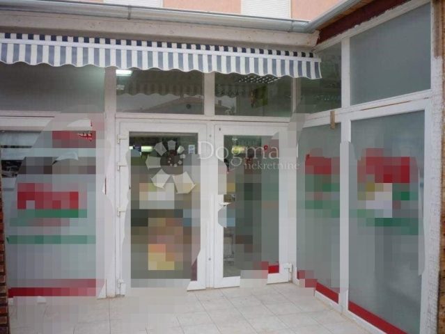 Komerční na prodej 100 m² – Ližnjan