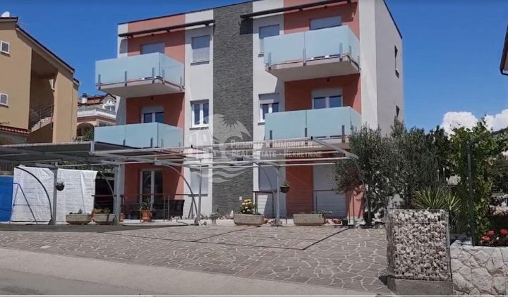 House for sale 250 m² – Grebaštica