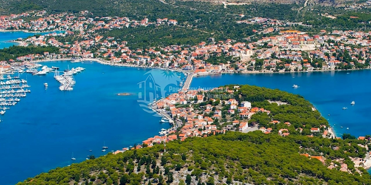 Kuća Na prodaju - ŠIBENSKO-KNINSKA  ROGOZNICA 