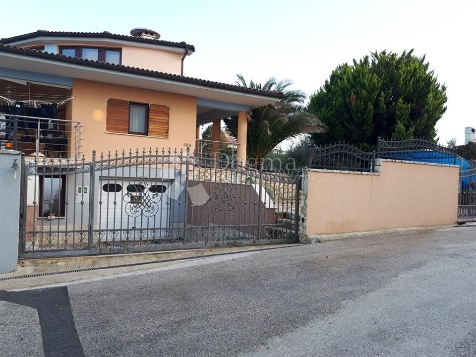 Casa In vendita - ISTARSKA  MEDULIN 