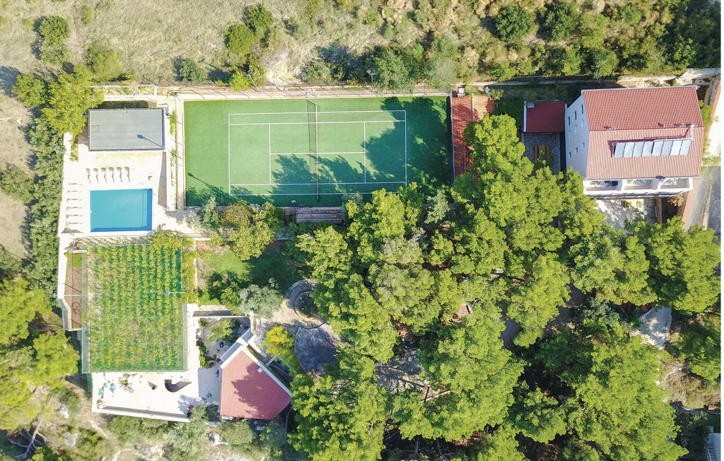 Haus Zu verkaufen - SPLITSKO-DALMATINSKA  DUGI RAT 