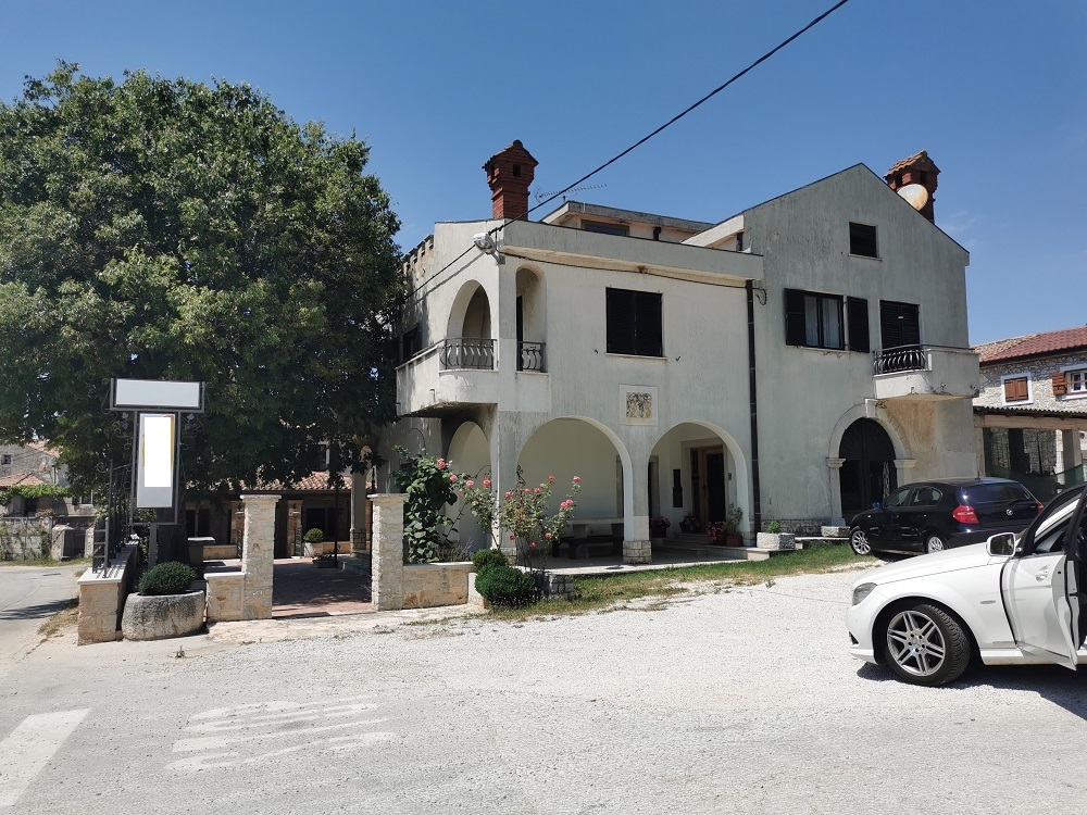 House For sale FLENGI