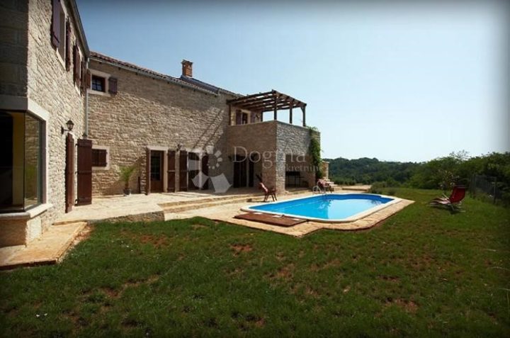 Hiša na predaj 294 m² – Motovun