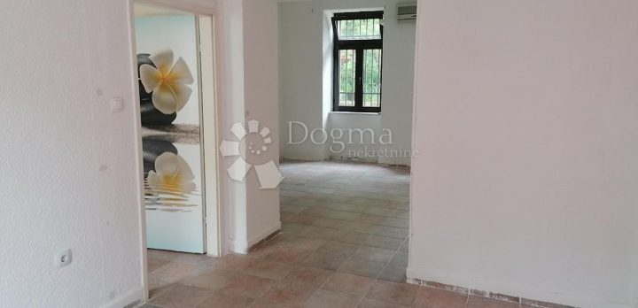 Apartma za najem 45 m² – Vojak