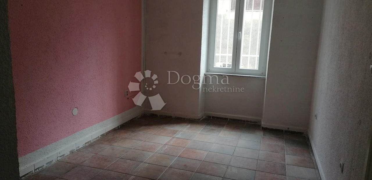 Flat For rent - PRIMORSKO-GORANSKA  RIJEKA 