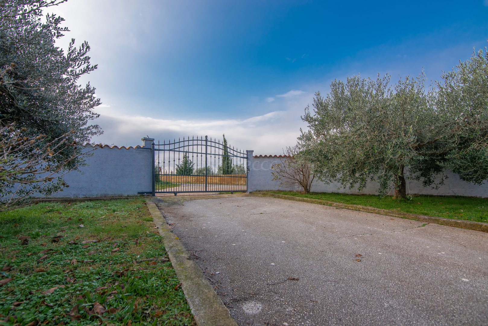 Kuća Na prodaju -  Ližnjan