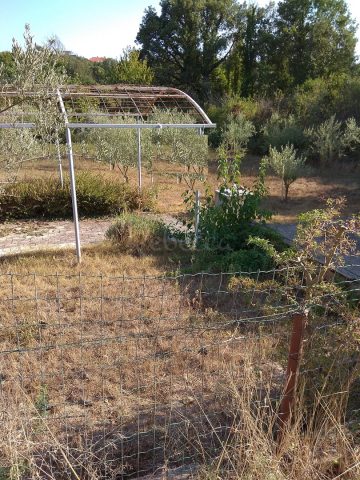 Pozemok na predaj 528 m² – Medulin