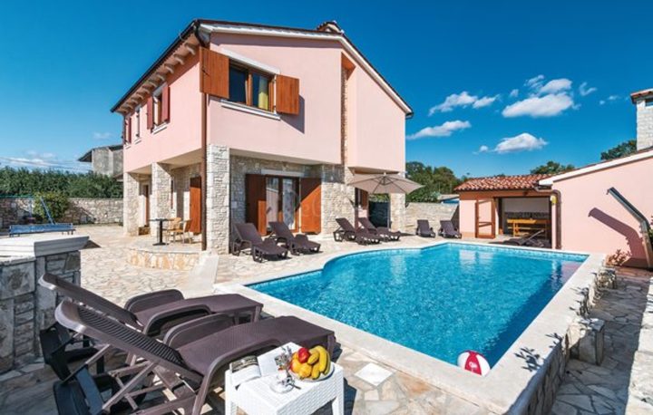 Kuća na prodaju 270 m² – Barban