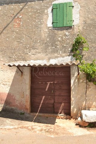 Hiša na predaj 90 m² – Višnjan